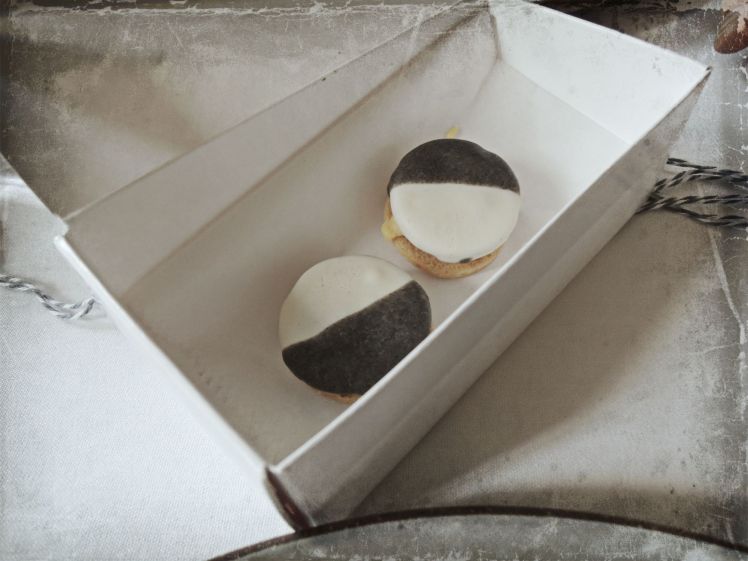 Cheddar Savory Black & White Cookie with Apple